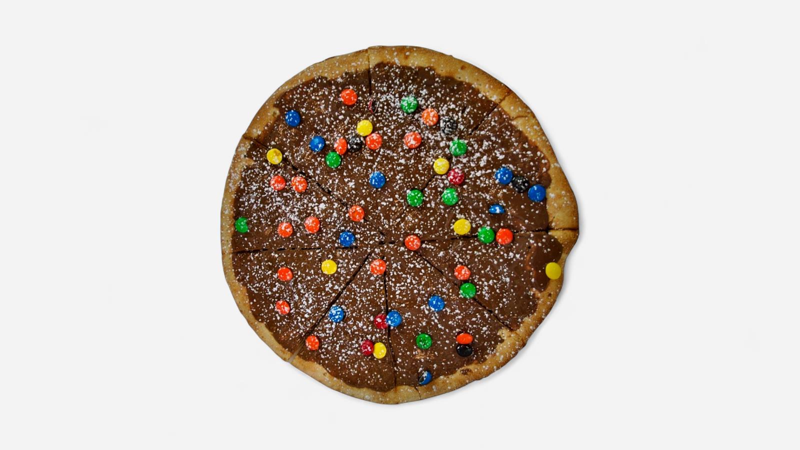 Nutella M&M’s Pizza