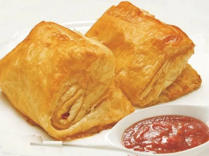 Paneer & Corn Puffs