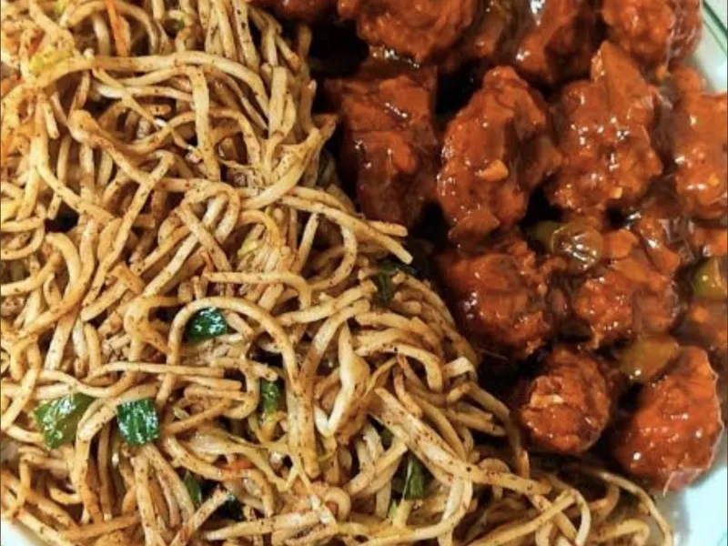 Veg Hakka Noodles and Manchurian