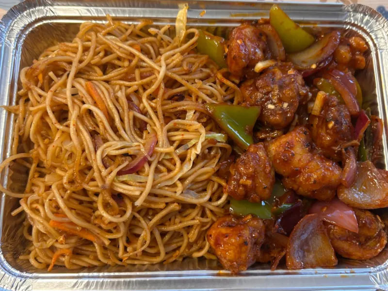 Egg Noodles with Chilli Chicken