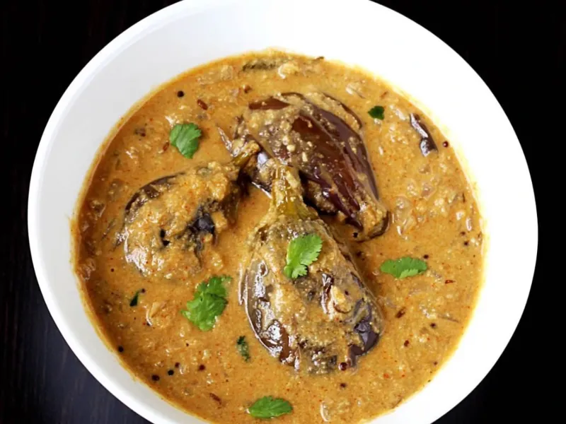 Hyderabadi Bagara Baingan Curry